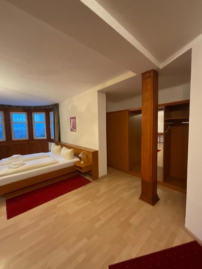 Gaststaette & Pension Waldschloesschen Оберхоф Екстериор снимка